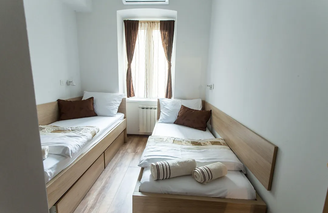 Guesthouse Bed 4 You-1